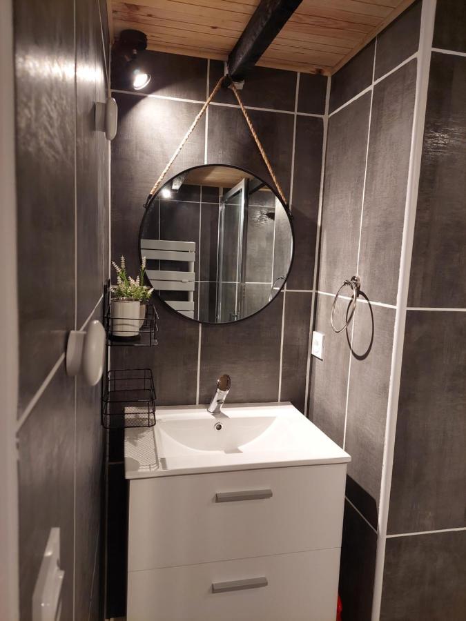 Appartement Mezzanine 6 Personnes Avec Balcon Vue Sur La Montagne Cauterets Buitenkant foto